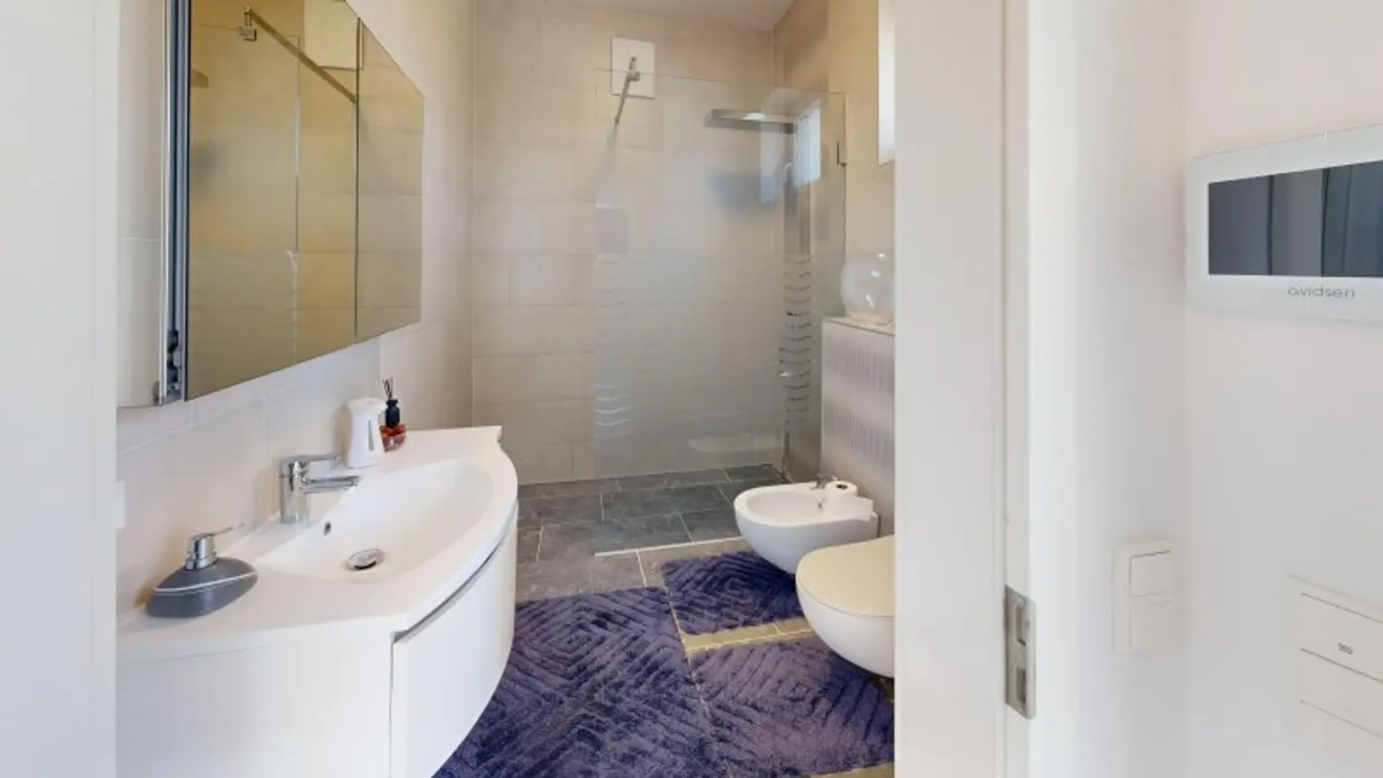 EG - Badezimmer mit WC