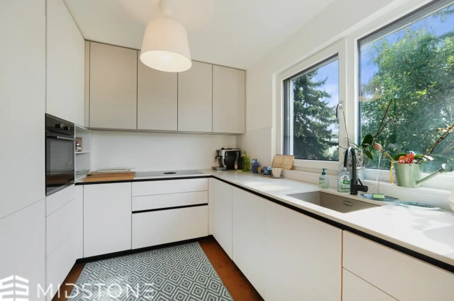 *Neuwertige 4-Zimmer-Maisonette* Familienidylle mit Dachterrasse & Parkplatz