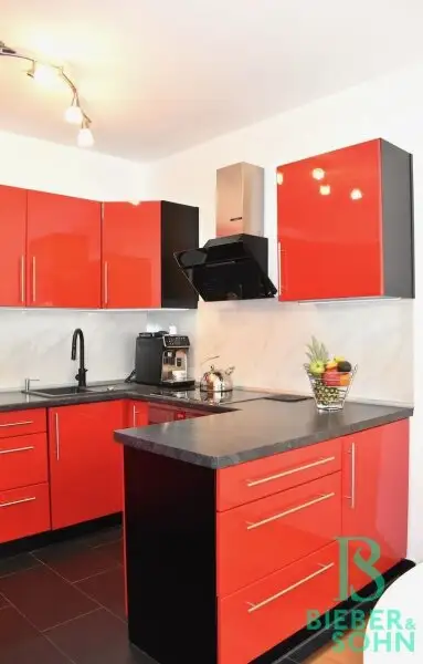 Hochwertige 4-Zimmer-Wohnung mit XL-Balkon, top Infrastruktur und Extras
