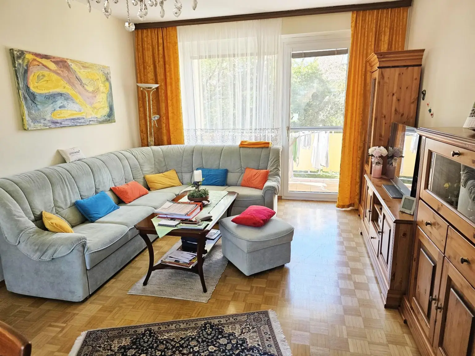 3 Zimmer, mit Loggia , Carport