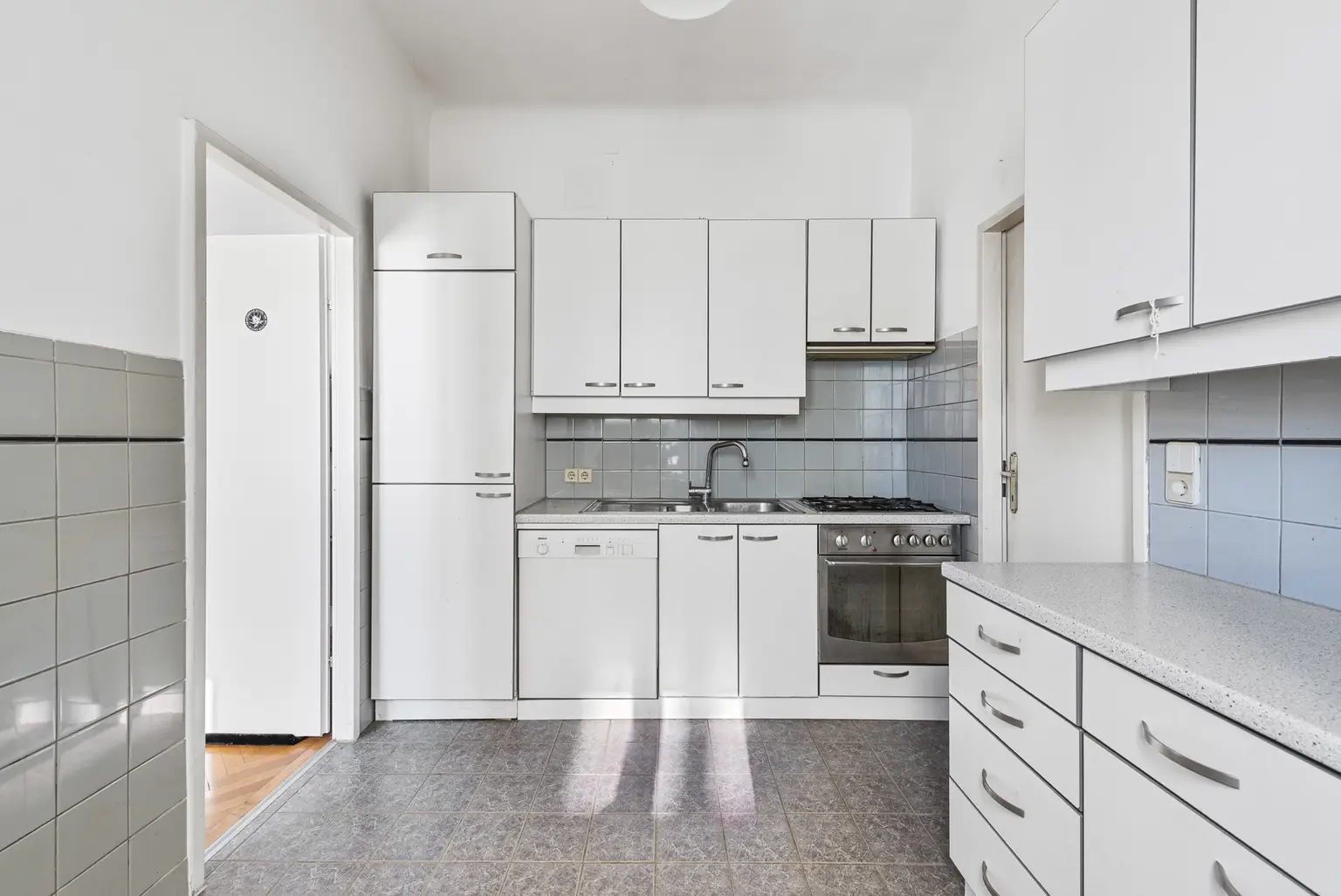 Die perfekte zwei Zimmerwohnung - zum Selbersanieren!