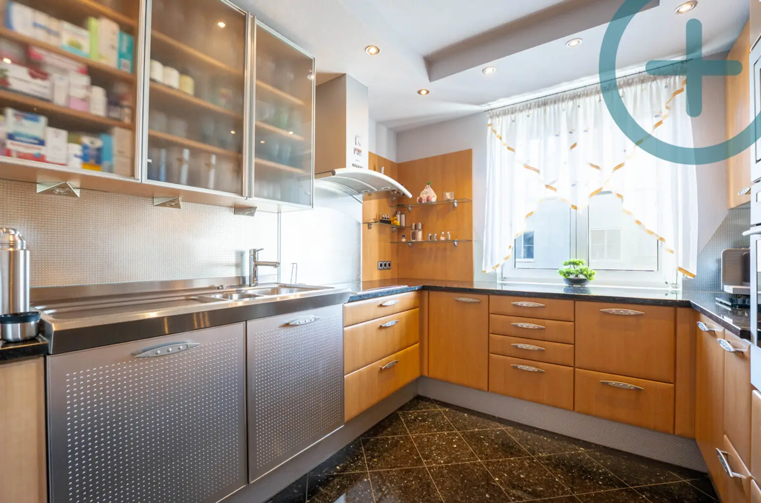 Sonniges DG-Maisonette in Ruhelage