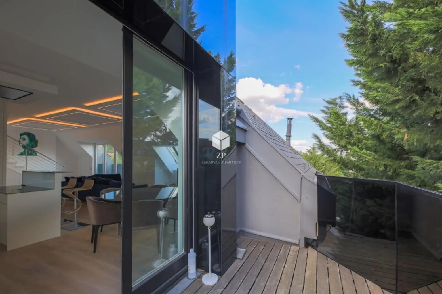 Luxuslage Schafberg: Einmalige Luxus-Maisonette mit Dachterrasse! Weitblick zum Verlieben!