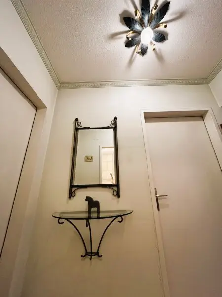 WOHNEN MIT AUSBLICK: Wunderschöne 3-Zimmerwohnung mit 2 verglasten Balkonen nahe Stadtgrenze von INNSBRUCK!