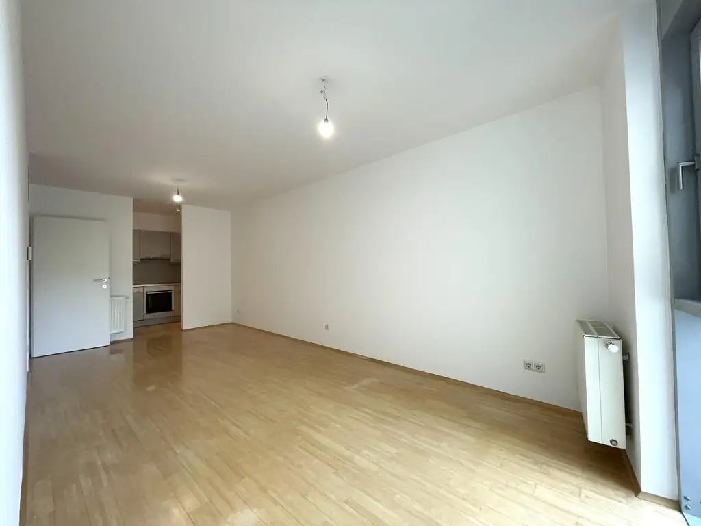 Ruhige Neubauwohnung im Architektenhaus + Blick ins Grüne // Ab Dezember!!