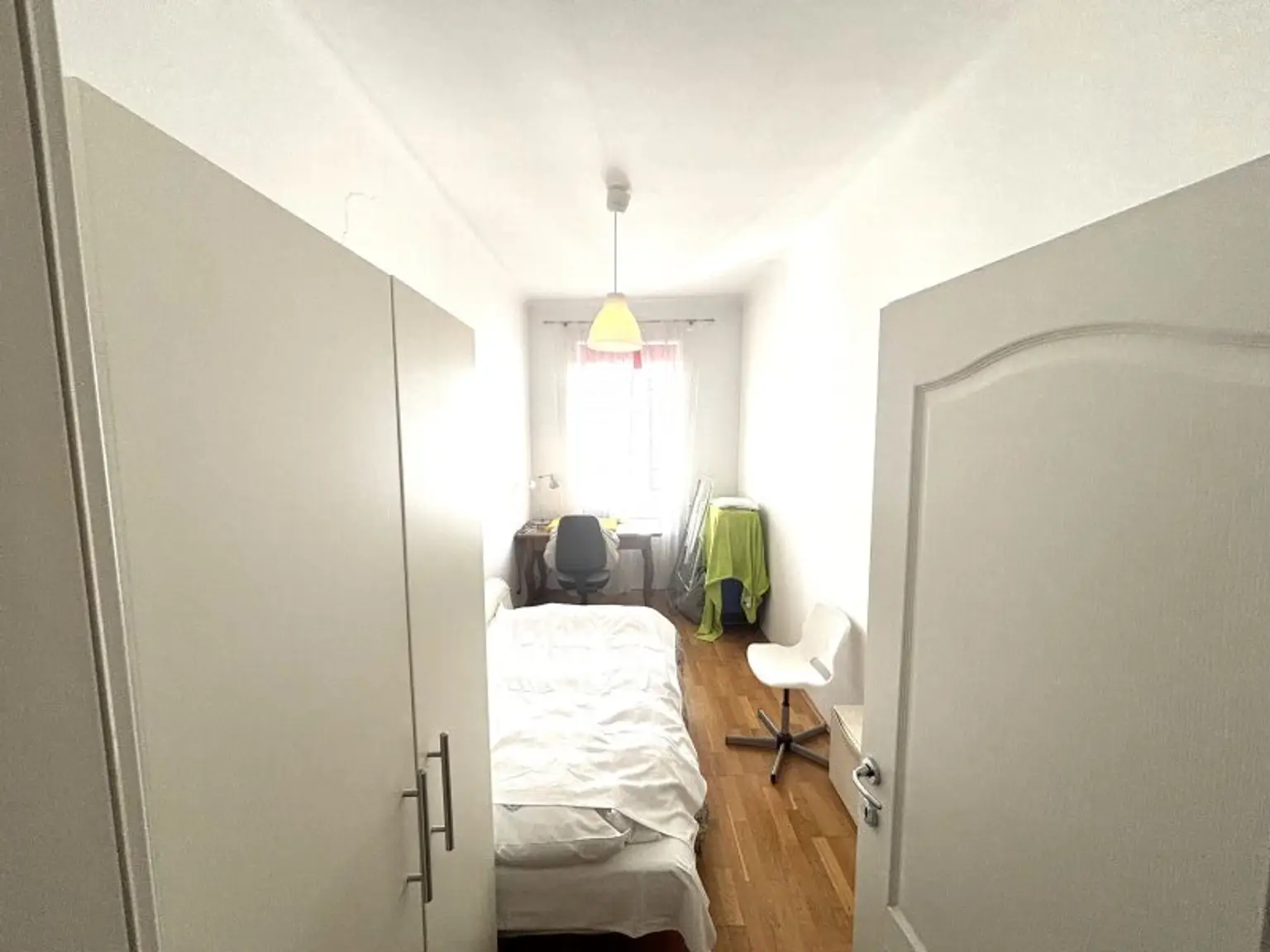 Schöne 3,5 Zimmer Altbauwohnung in zentraler Lage