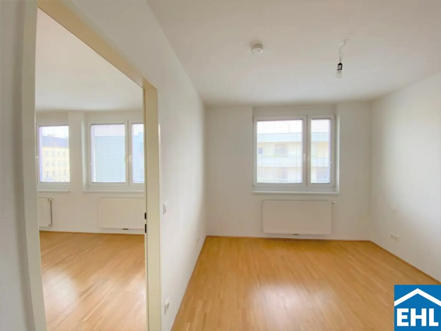 Top 2-Zimmerwohnung mit Loggia im 15. Bezirk bei der U3!