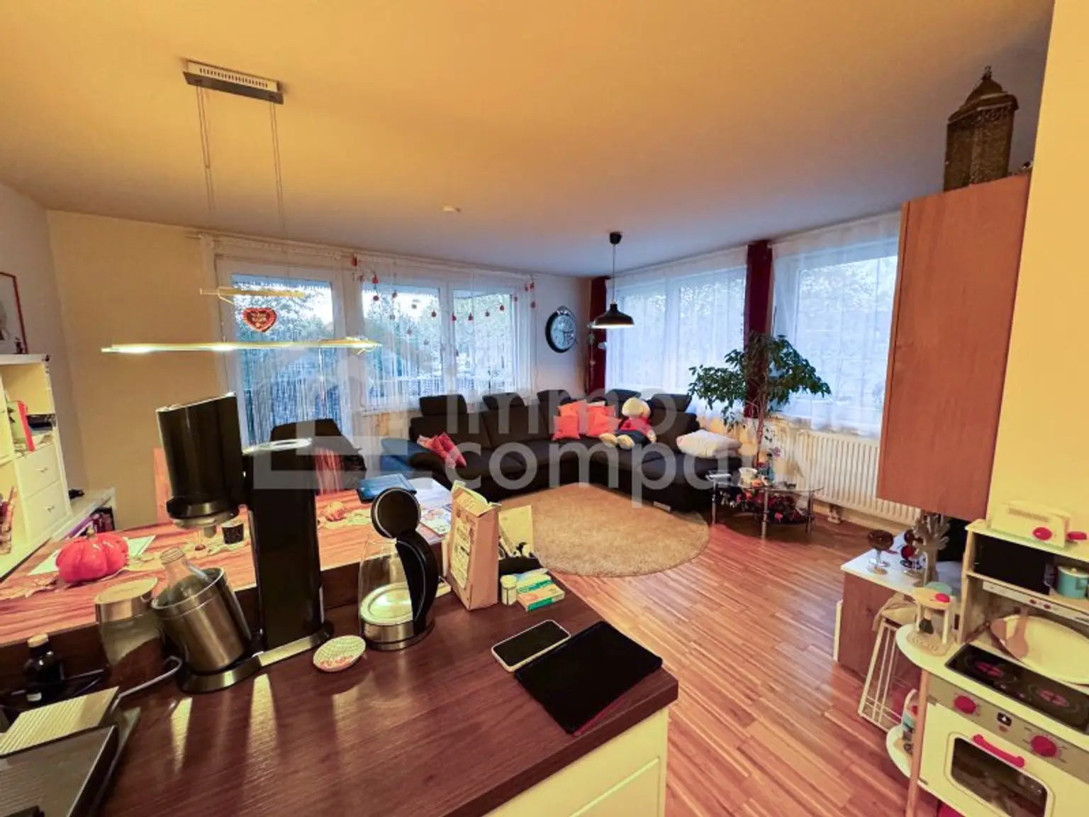 NEUWERTIGE WOHNUNG MIT ZWEI BALKONEN! Ihr neues Zuhause in Wien!