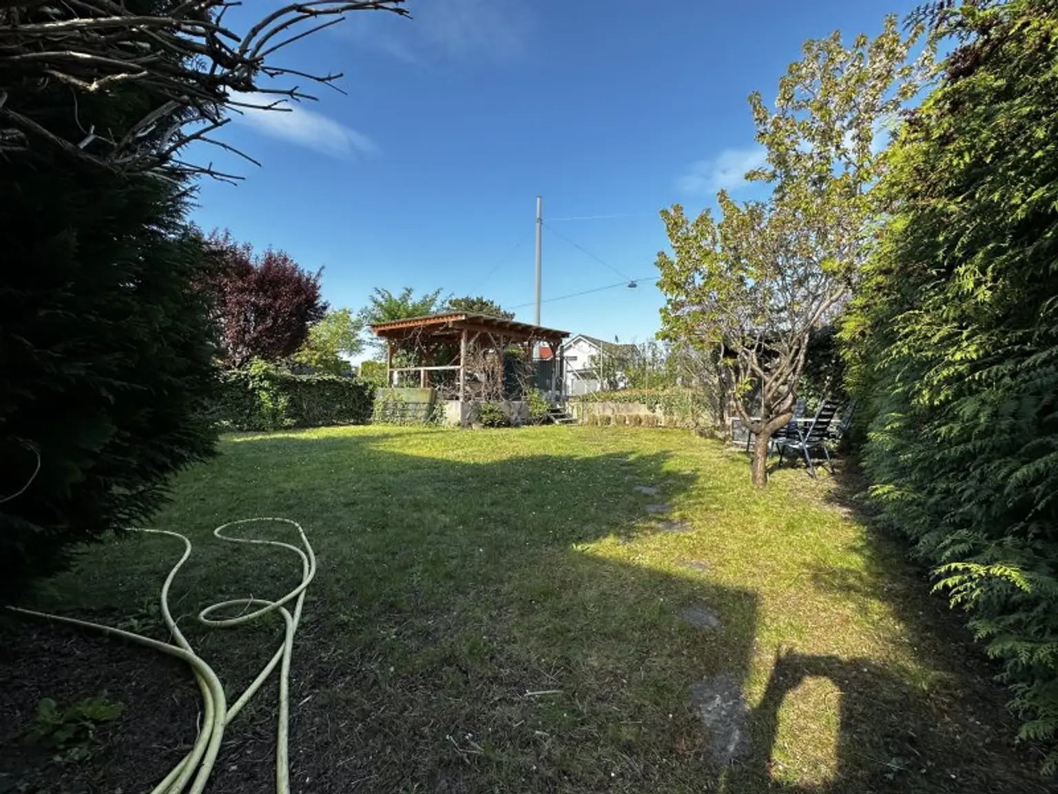 SOMMERHAUS mit großem Garten - Nähe AN DER UNTEREN ALTEN DONAU