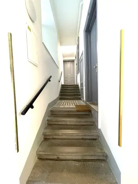 Altbaucharme - neu sanierte 2-Zimmer Wohnung - Nähe Landstraße