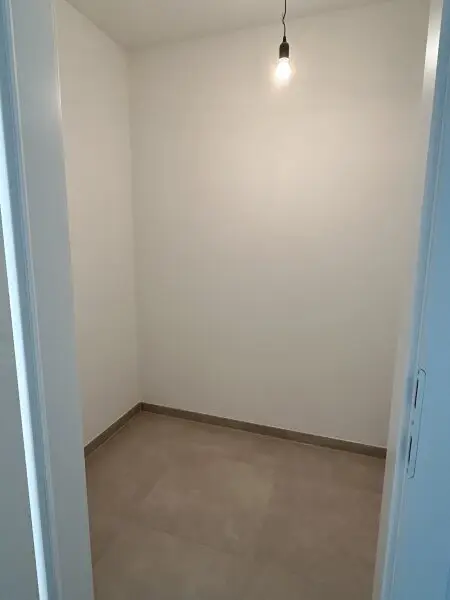Großzügige Doppelhaushälfte - 5 Zimmer - 2 Bäder - Alte Donau - U1 - U2 - Provisionsfrei für den Käufer!