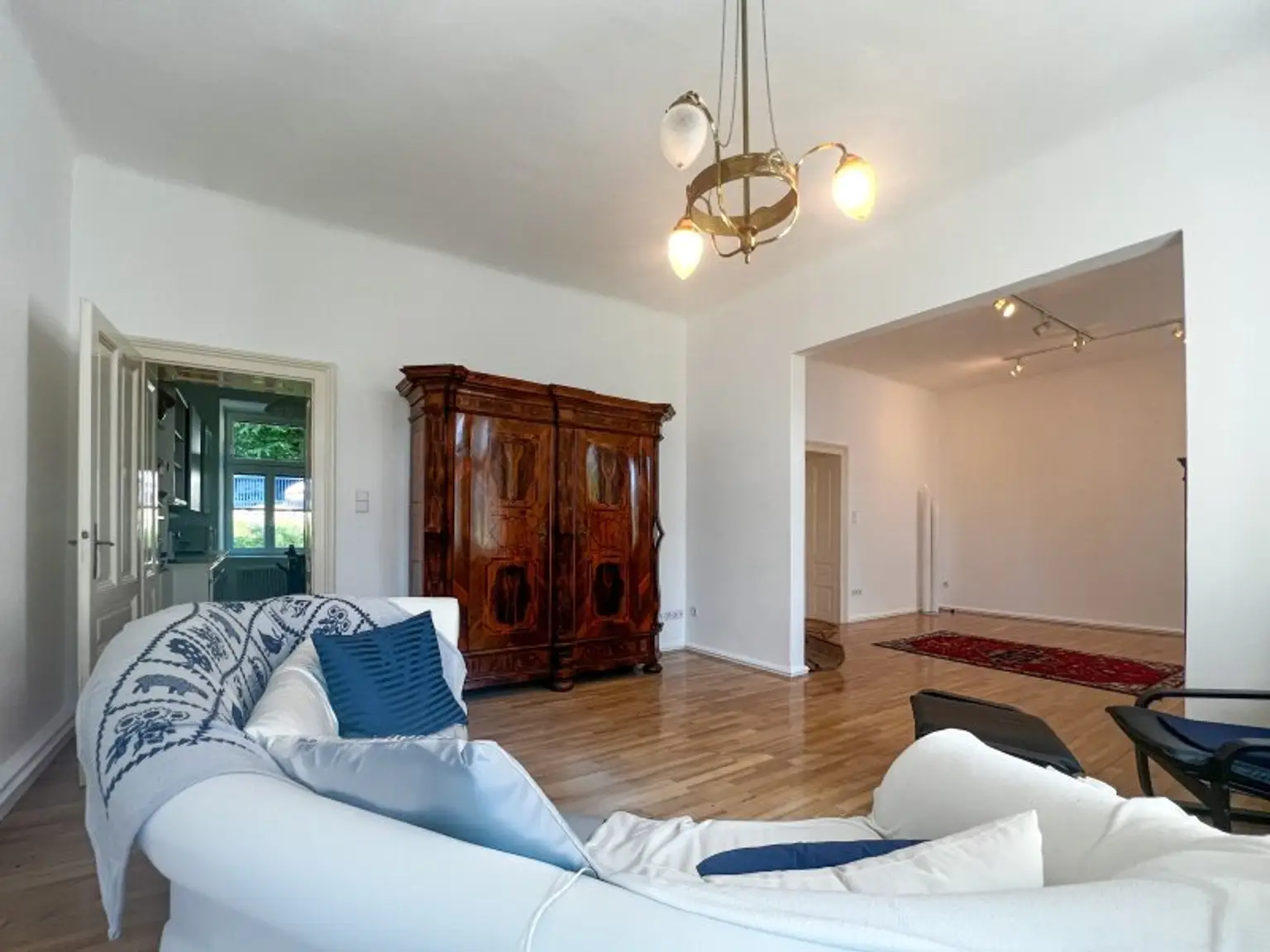 Charmante 5-Zimmer Villenetage mit traumhafter Terrasse und Wienerwaldblick am Sagberg