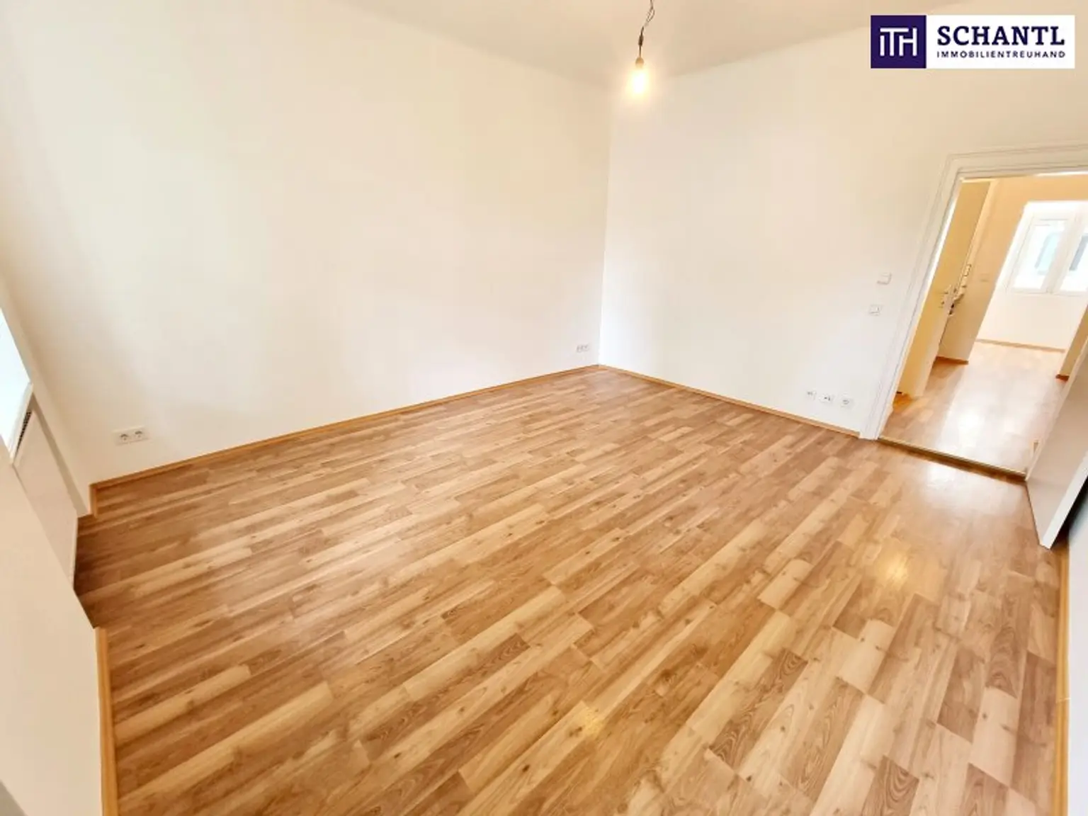 Kleinformat mit Wow-Effekt - Blick ins Grüne, U-Bahn ums Eck! Entzückende Kleinwohnung im ruhigen Hoftrakt! 2 toll aufgeteilte Zimmer + Angenehme Ruhelage in 1030 Wien + Schönes Altbauhaus!