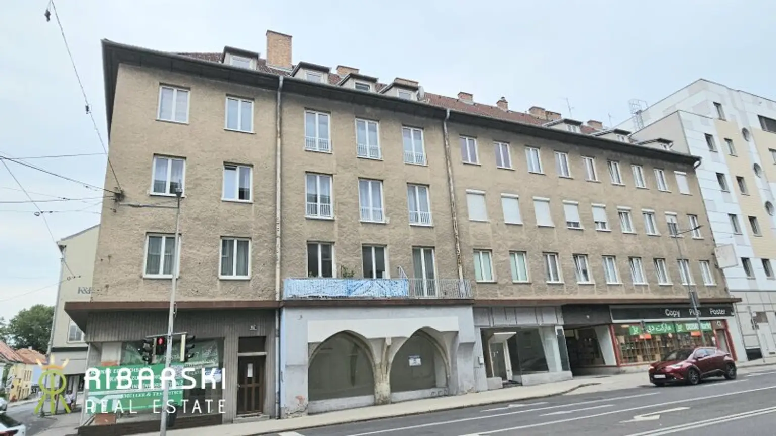 Hofseitige Wohnung mit Charme und separater Loggia nahe dem Hauptplatz - Thermische Sanierung beschlossen