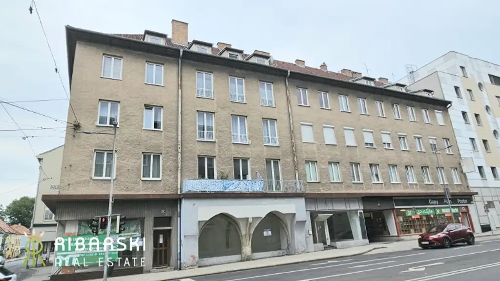 Hofseitige Wohnung mit Charme und separater Loggia nahe dem Hauptplatz - Thermische Sanierung beschlossen