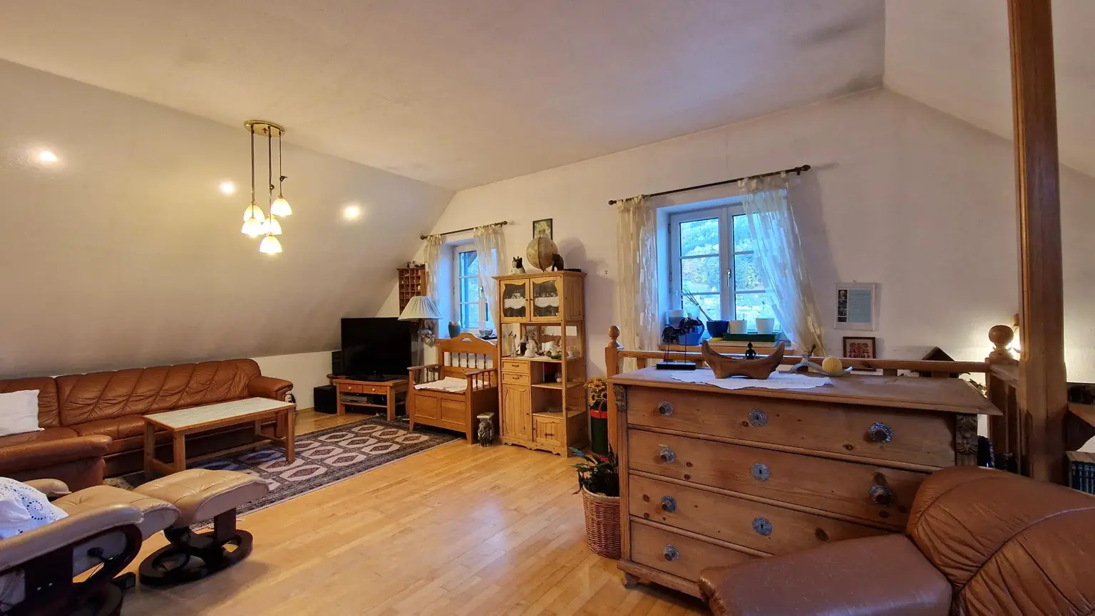 Entzückendes Einfamilienhaus mit Gartenoase in sonniger Lage