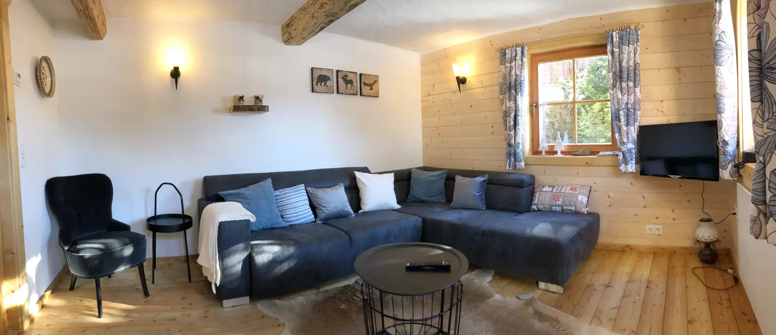 CHALET FÜR 7 – 8 PERSONEN IN KÄRNTEN MIT UNVERBUNDENER AUSSICHT In der Nähe der Ski- und Wandergebiete Bad Kleinkirchheim & Turracher Höhe!