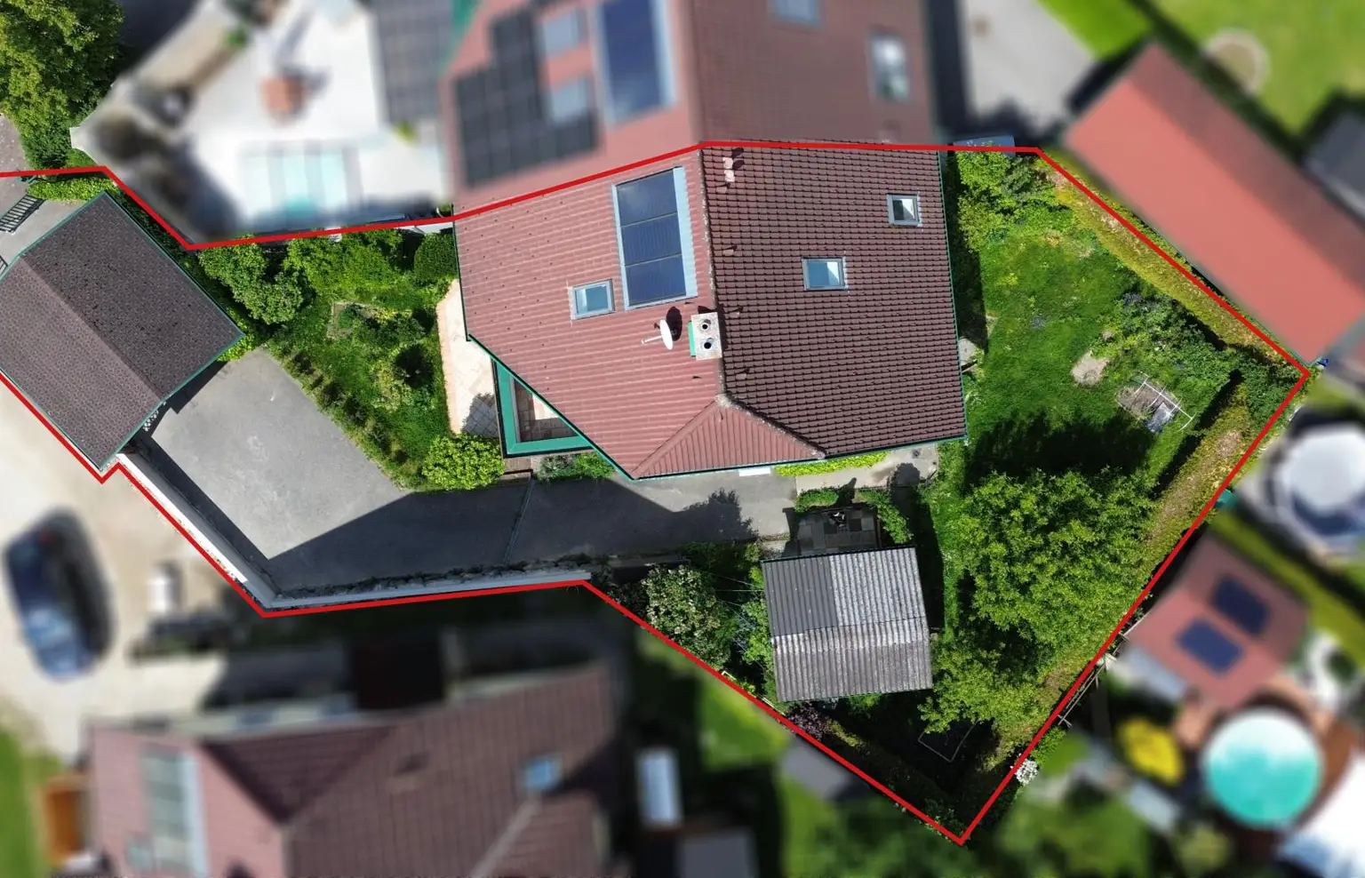 Doppelhaushälfte mit Garten & Carport - in beliebter Lage
