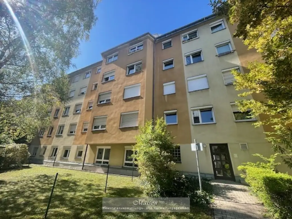 HOFGRÜNRUHELAGE - WUNDERSCHÖNE 2-ZIMMER-WOHNUNG IN TOPZUSTAND!