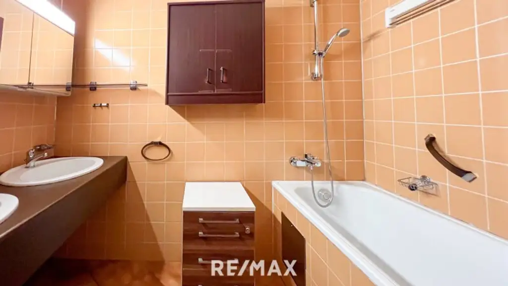 Bungalow - 4-Zimmer mit Pool und Sauna sowie privater Garten