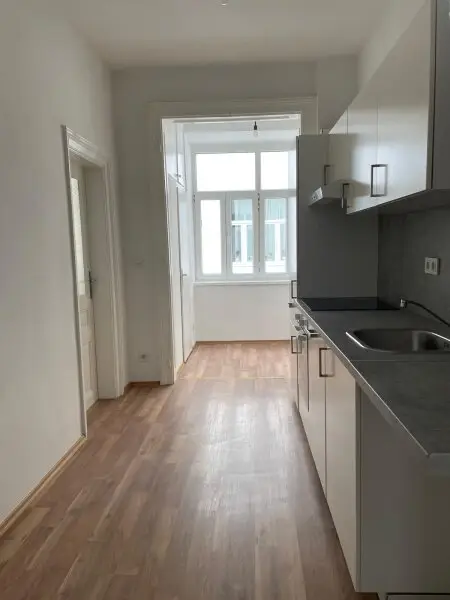 Sanierte 2 Zimmer Wohnung mit 45 m² im Herzen des. 3. Bezirkes