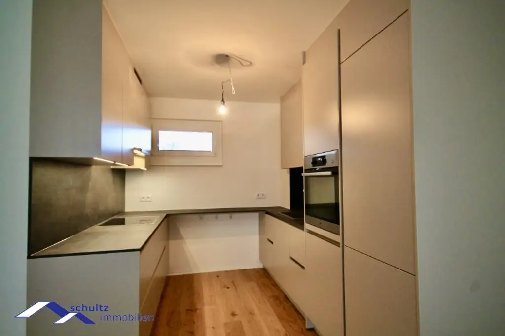 SCHULTZ IMMOBILIEN  - Traumhafte 2-Zimmer Wohnung mit Balkon!