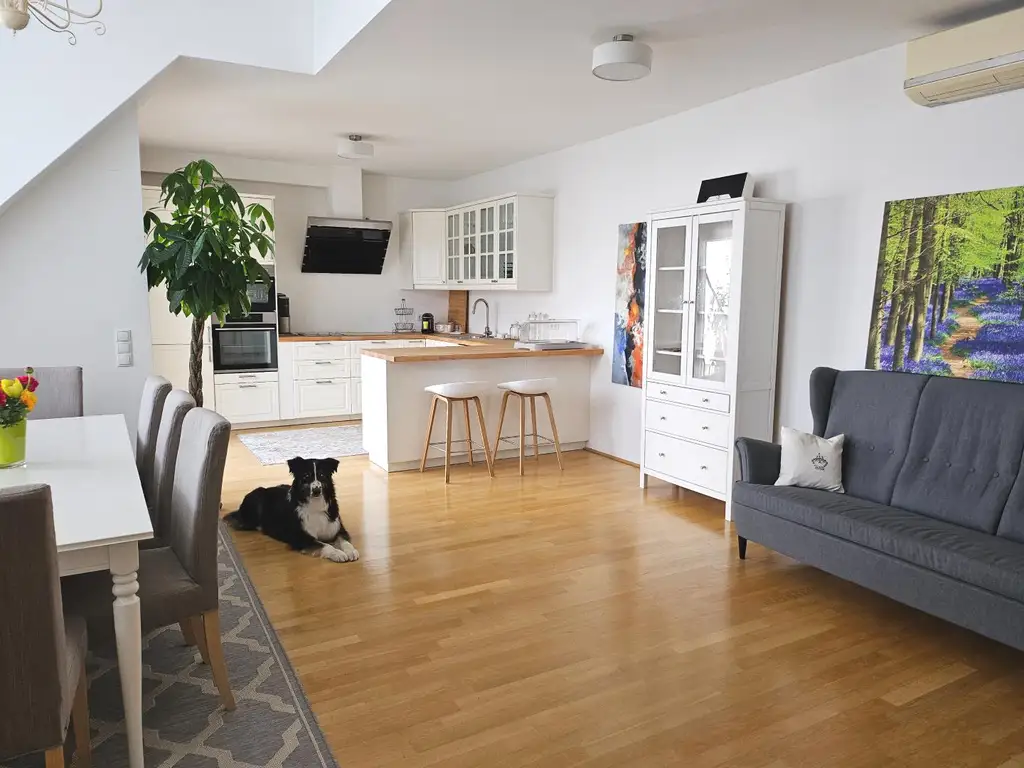FERNBLICK ! DACHTERRASSEN ! RUHELAGE ! TERRASSENWOHNUNG ! Dachterrassen Maisonette mit herrlichem Ausblick!