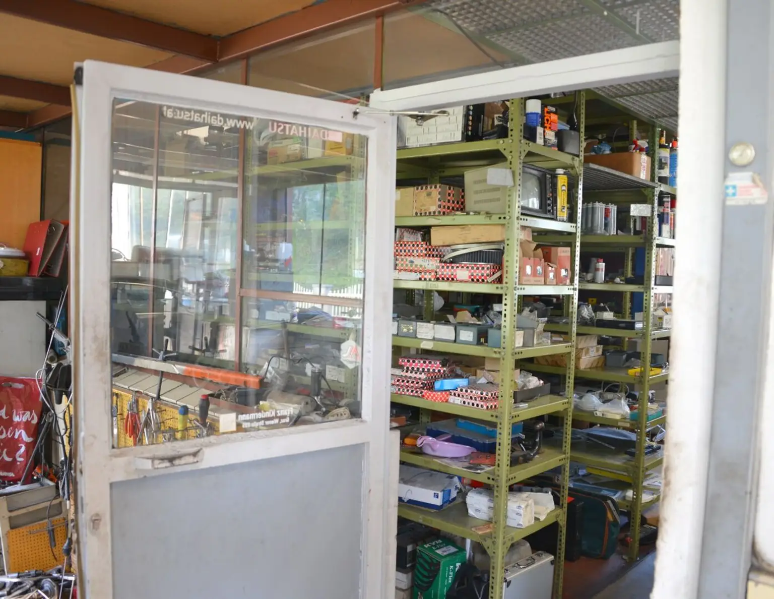 Graz - Wiener Straße! Lagerhalle, Produktionsstätte, Werkstätte, Garage, Autoaufbereitung, Autolagerung,