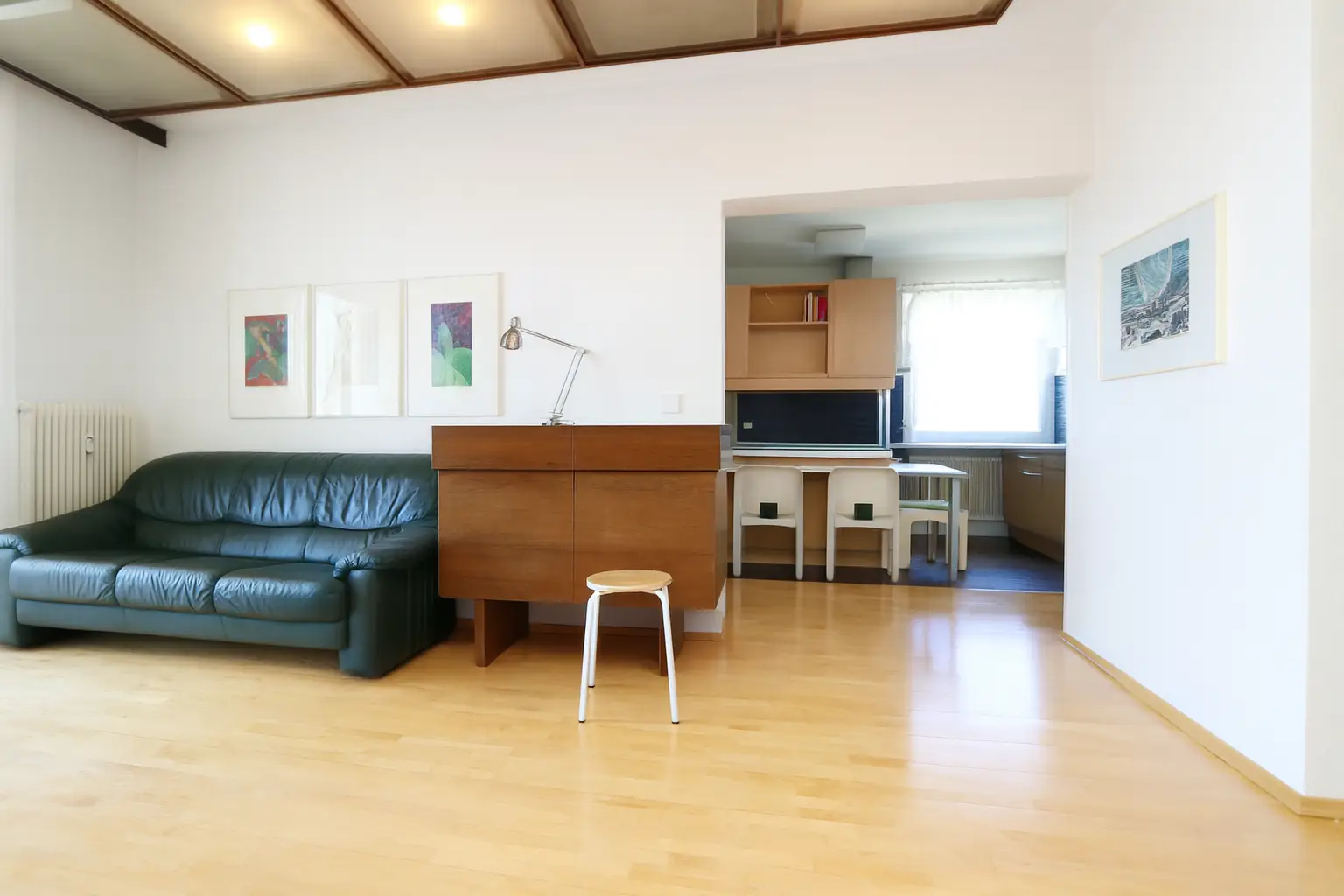 Perfekt geschnittene Dachgeschoss-Wohnung in attraktiver Lage nahe dem Krankenhaus und Bahnhof