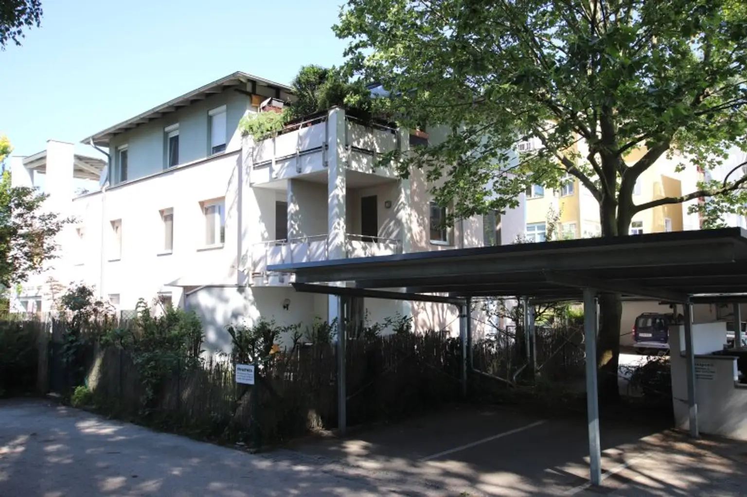 Schöne 2 Zi Wohnung mit Loggia in Waidmannsdorf