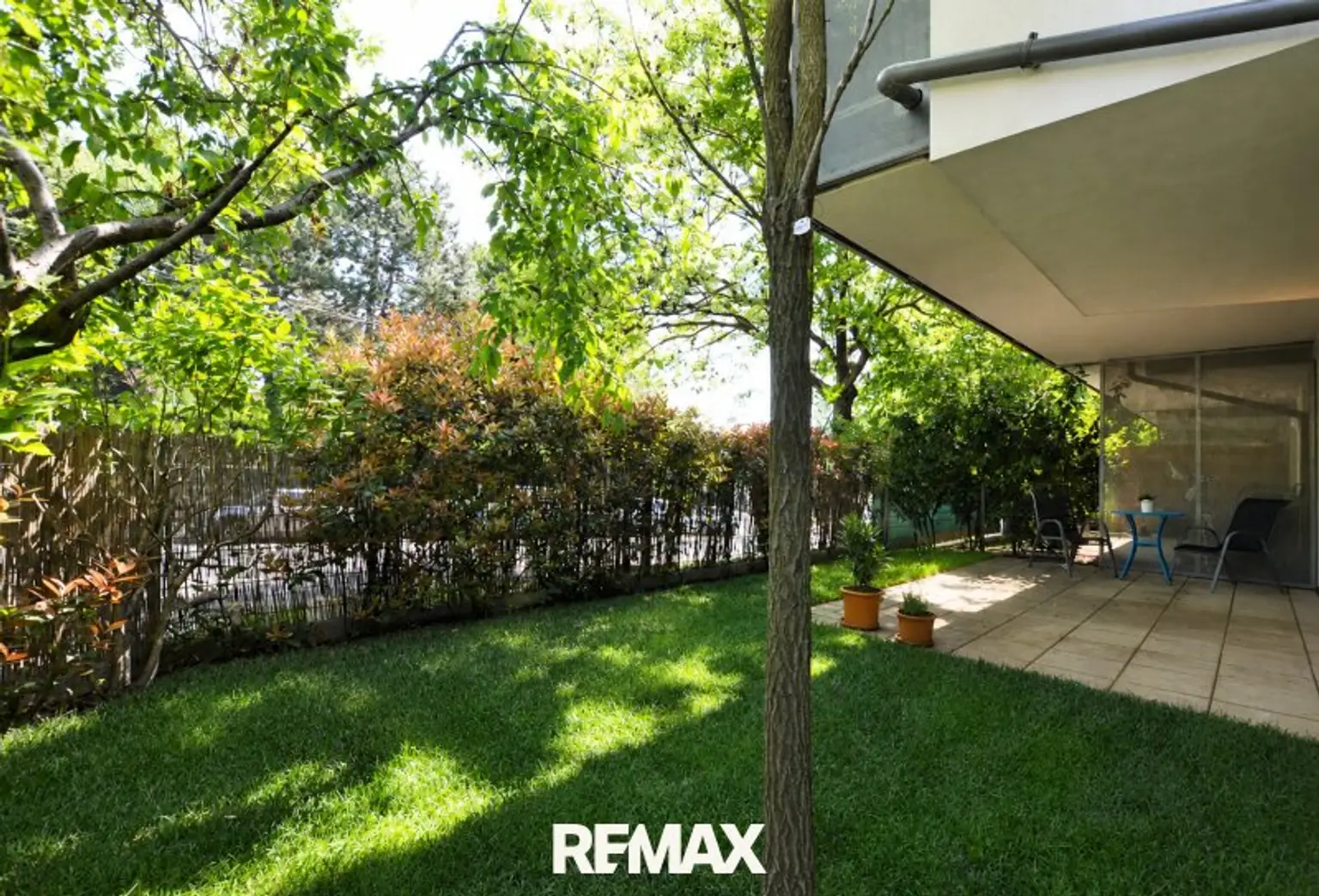 Garten mit Terrasse
