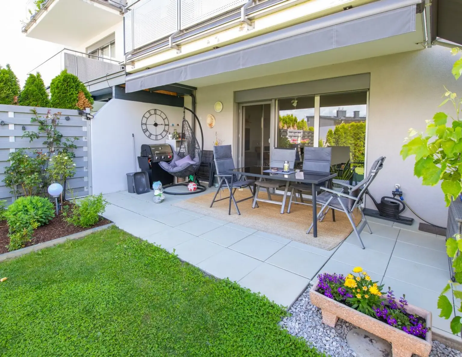 ***Design trifft Natur*** Stilvolle Gartenwohnung mit Schwimmteichnutzung