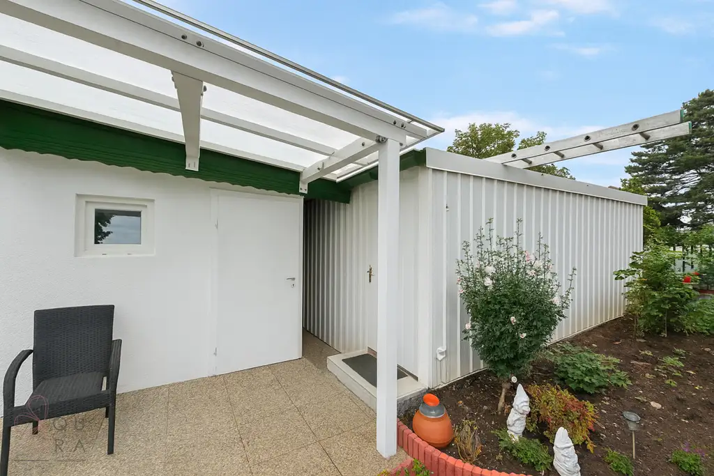 Charmantes Einfamilienhaus mit Einliegerwohnung, Garten und Garage – vielseitig nutzbar