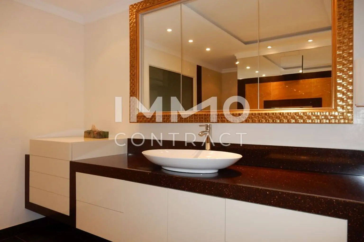 Voll möblierte 3 Zimmer Wohnung mit
Loggia, Pool, Sauna, Terrasse und
Fitnessstudio am Wienerberg!
