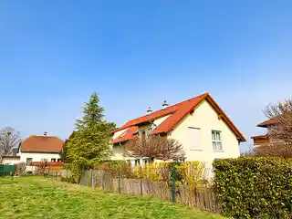 Haus Aussenansicht .jpg