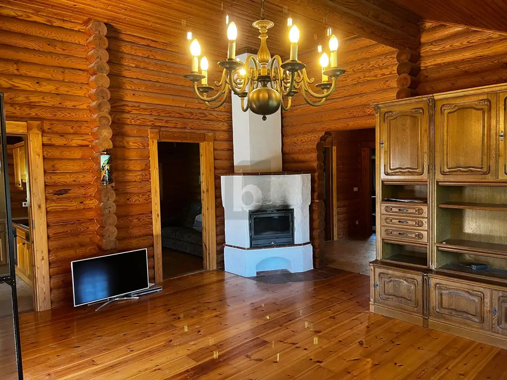 CHARMANTES BLOCKHAUS IN EXKLUSIVER LAGE