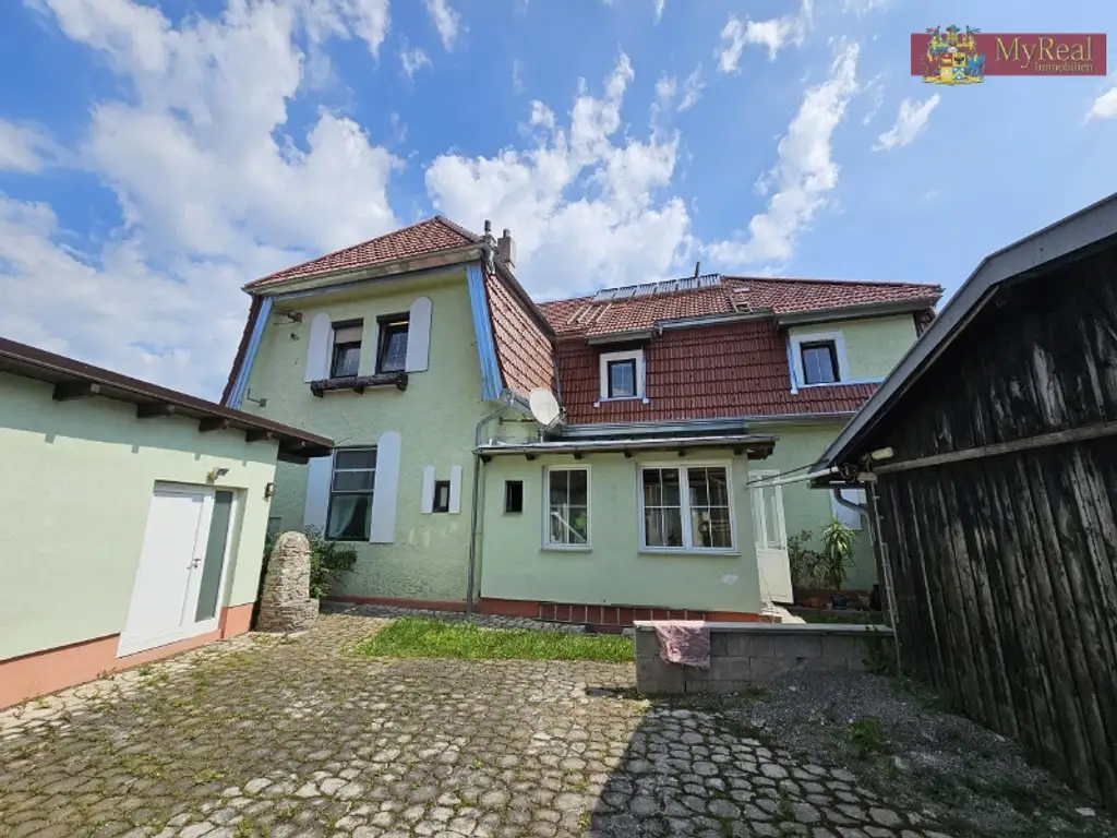 Schmuckes Landhaus mit Charme