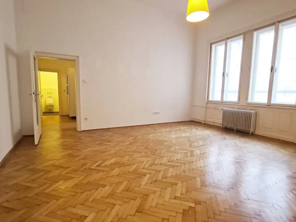 MÖLLWALDPLATZ, gepflegte 59 m2 Altbau, Wohnküche, 1 Zimmer, Duschbad, Parketten, Flügeltüren, U1-Nähe