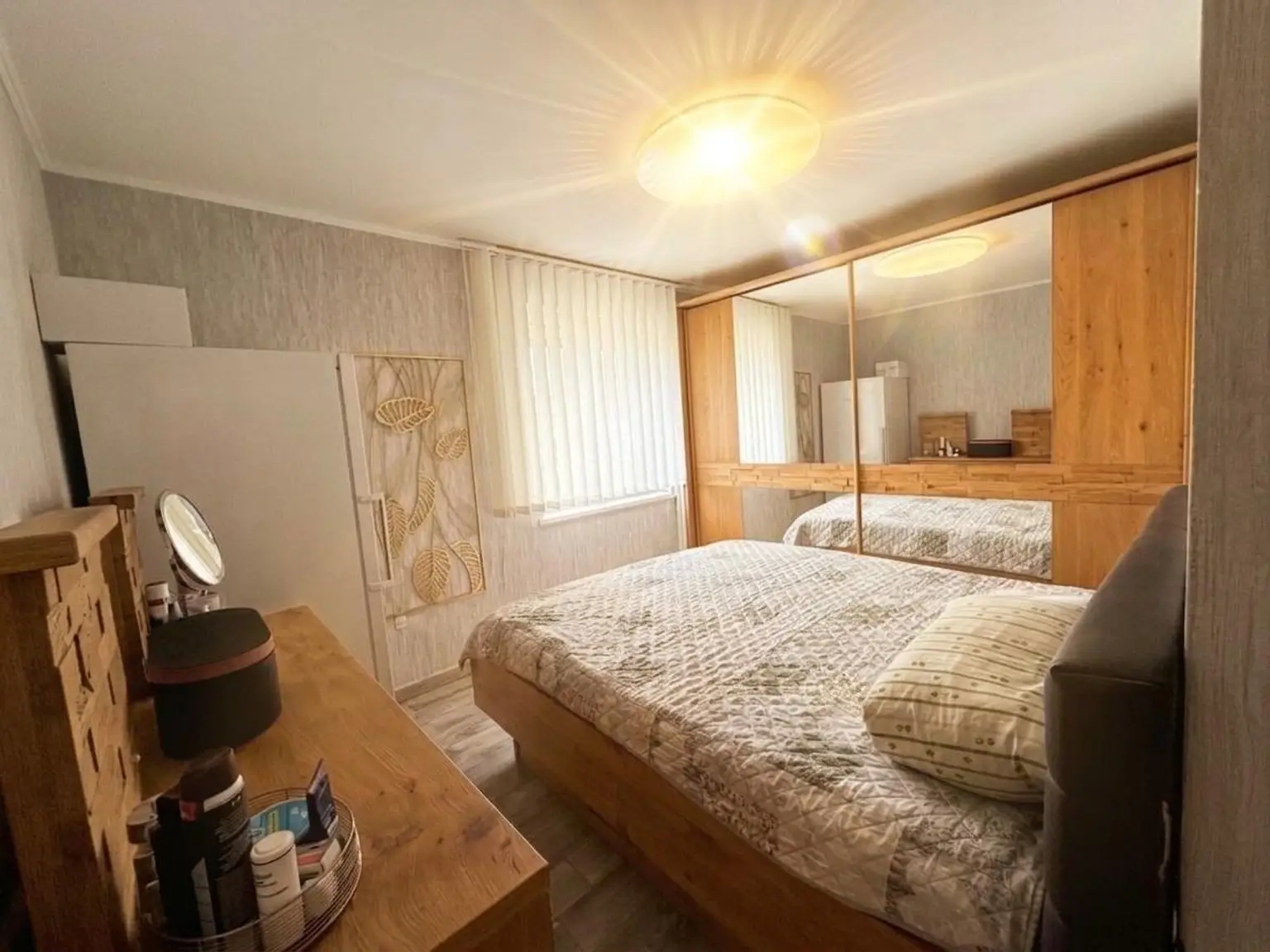 Master-Bedrom