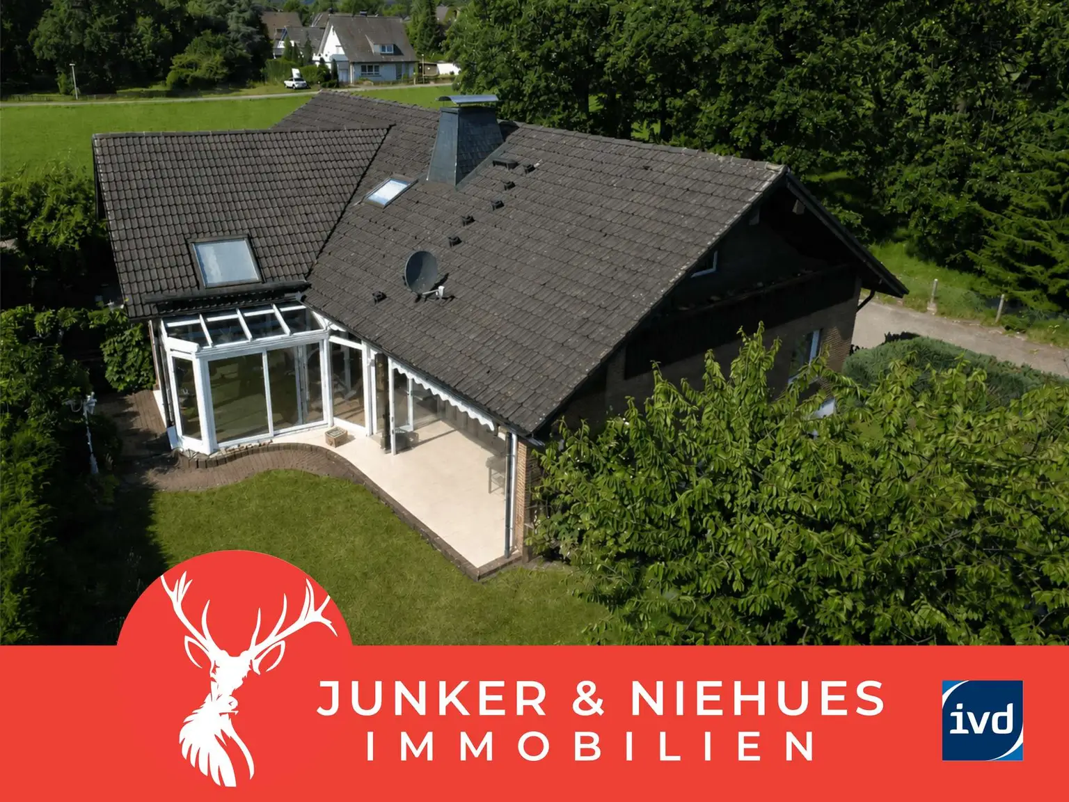 Wohntraum in ruhiger Lage – viel Platz für Familie & Gäste in Oerlinghausen-Lipperreihe