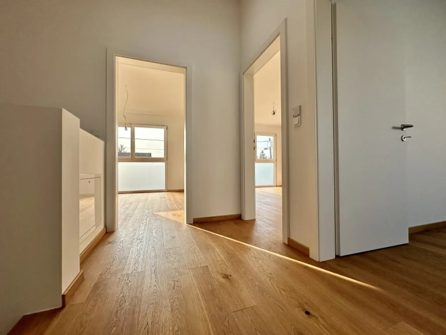 Schlüsselfertiges Reihenhaus in ruhiger Lage! U2 Nähe. Photovoltaikanlage. Nahe Badeteich Hirschstetten. Provisionsfrei für den Käufer