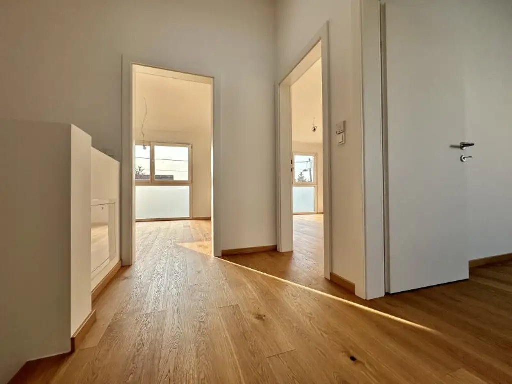 Schlüsselfertiges Reihenhaus in ruhiger Lage! U2 Nähe. Photovoltaikanlage. Nahe Badeteich Hirschstetten. Provisionsfrei für den Käufer