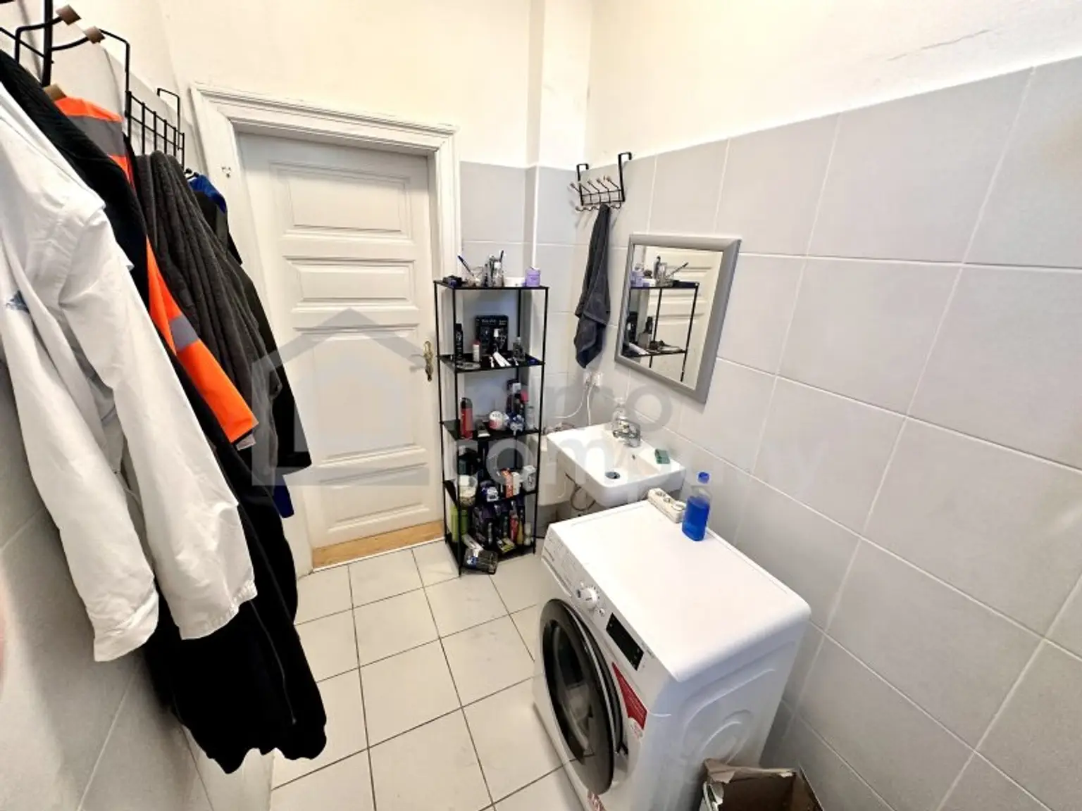 Attraktives Mehrfamilienhaus, Baugrund,  mit großem Potenzial