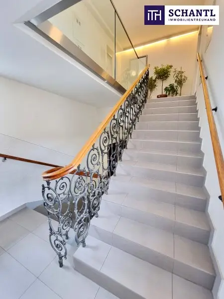 WOW! Lichtdurchflutete Traumwohnung mit hofseitiger Terrasse! Neues Lebensgefühl im Dachgeschoss mit perfekter Raumaufteilung + Kamin + Ideale öffentliche Anbindung! Jetzt zugreifen!