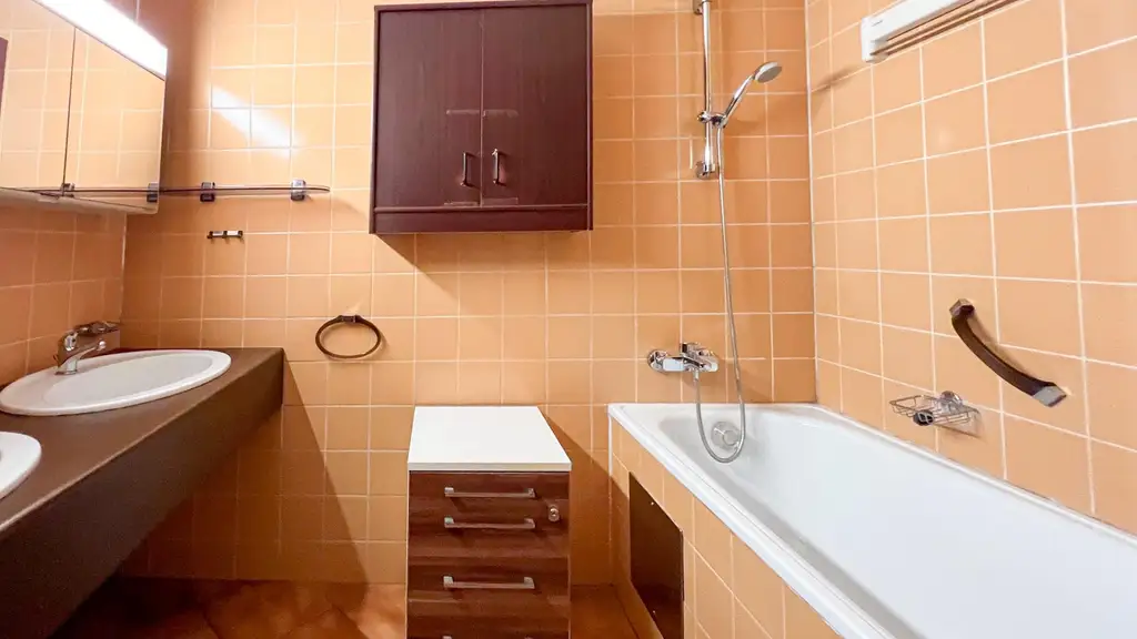 Bungalow - 4-Zimmer mit Pool und Sauna sowie privater Garten