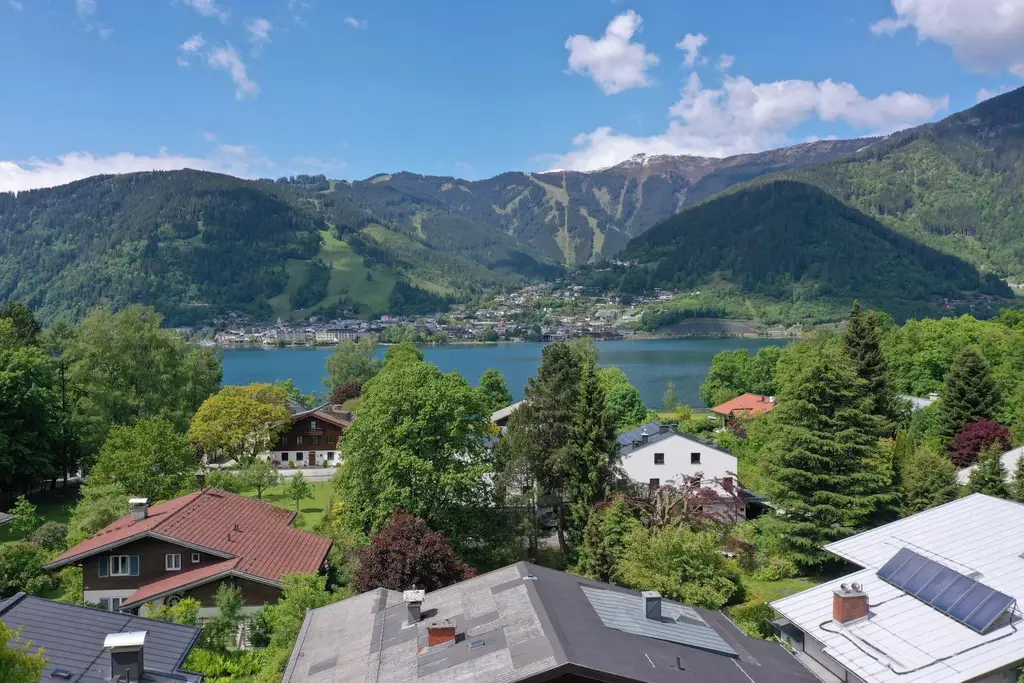EINFAMILIENHAUS MIT ZWEITWOHNSITZWIDMUNG