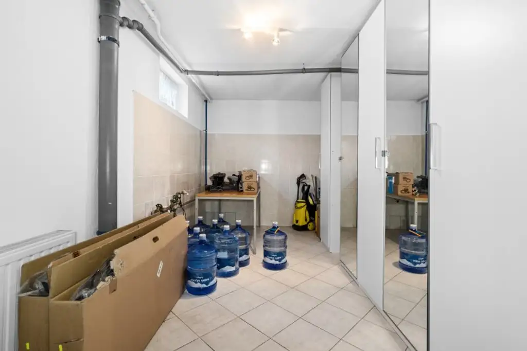 Exklusives Einfamilienhaus vor den Toren Wiens in nicht einsehbarer Grünruhelage / +++ RE/MAX Trend +++