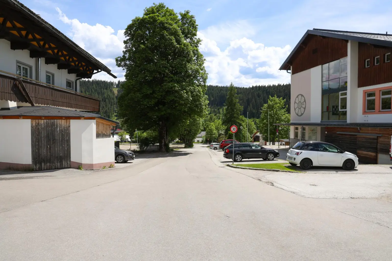 Strasse zum Grundstück