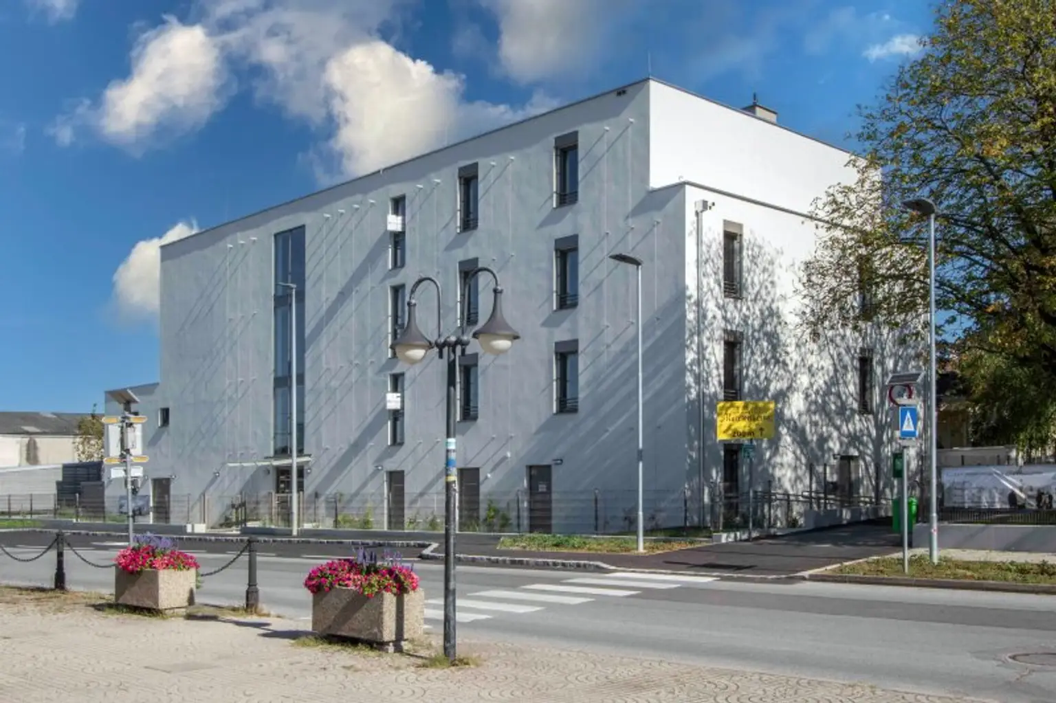 Garagenplätze in Bahnhofsnähe zu Vermieten