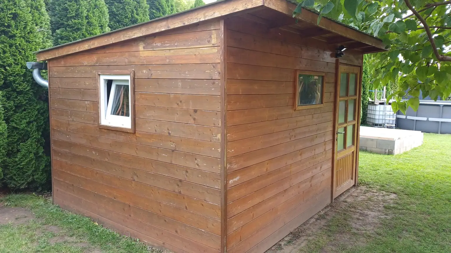 Vollkomfort Einfamilienhaus mit Pool, Sonnenterrasse und großem Garten